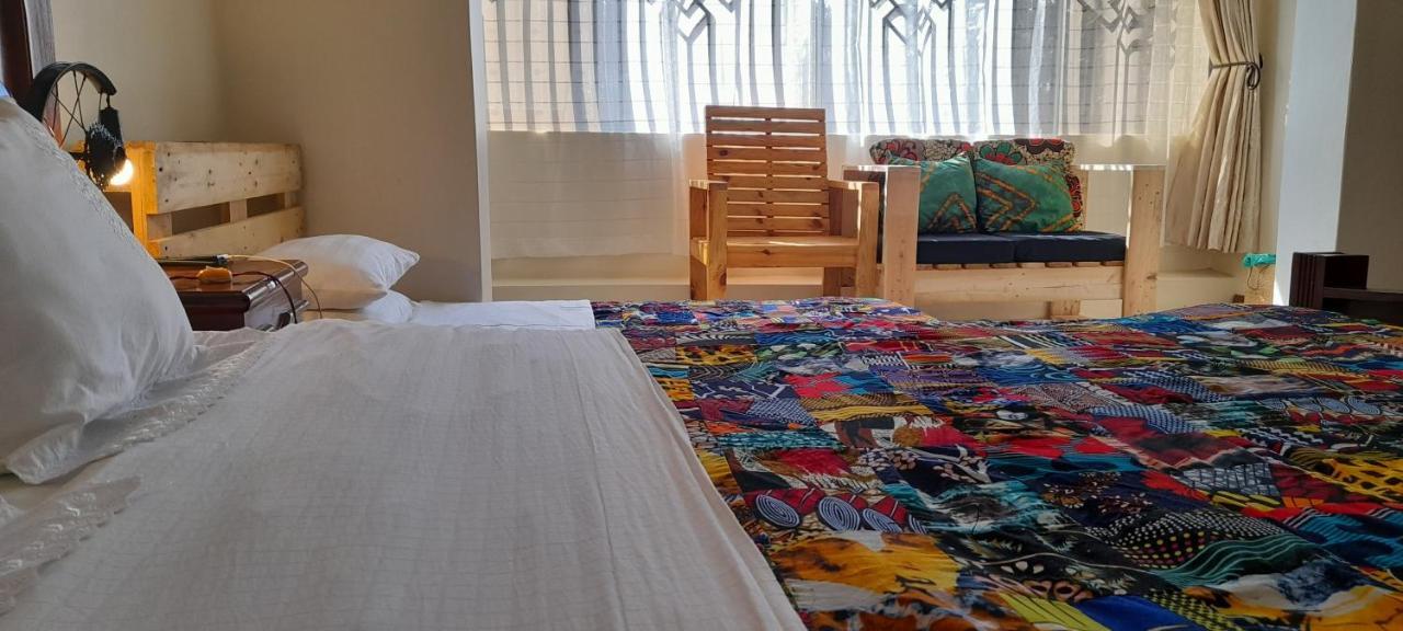 Aivilo Home Entebbe Eksteriør billede